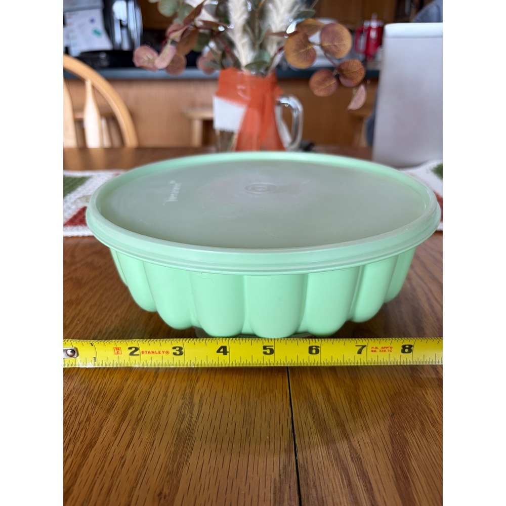 Vintage Tupperware Jel-Ring Jello Mold Mint Green 3 Piece Set 620 621 1202